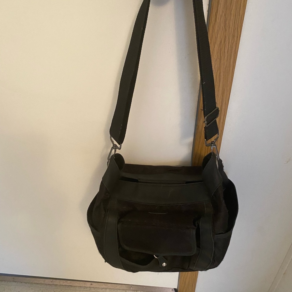Miche Black Shoulder Bag with Adjustable Strap and Medium Size